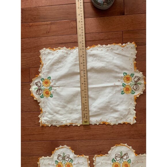 Vintage Floral Hand-Embroidered Doilies & Table Runner Set - Picture 6 of 11